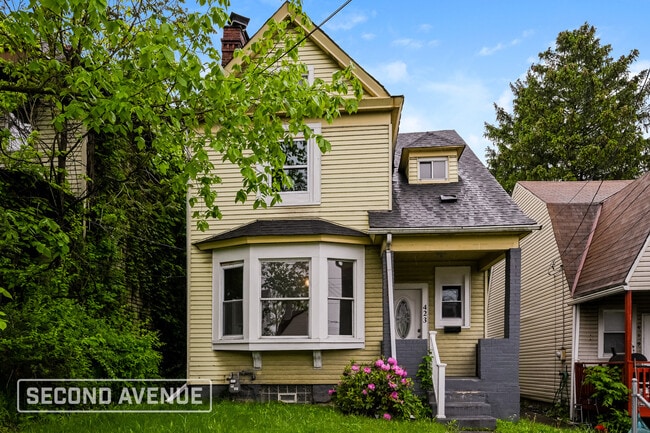 property at 423 5th St