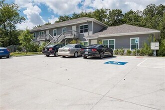 2430 Highland Rd in Dallas, TX - Building Photo - Building Photo