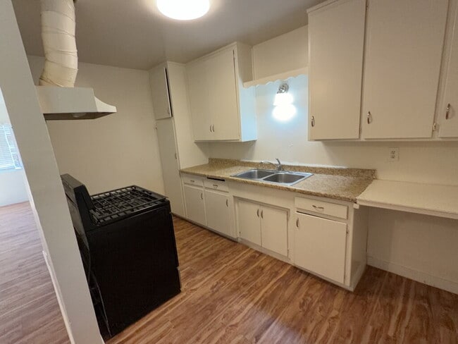 24247 Eucalyptus Ave in Moreno Valley, CA - Building Photo - Building Photo