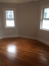 74 Weld Hill St, Unit 2 in Boston, MA - Building Photo - Building Photo