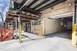 99-31 66th Ave in Rego Park, NY - Building Photo - Building Photo