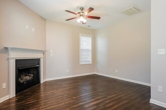 422 Crawford Pkwy in Clayton, NC - Building Photo - Building Photo