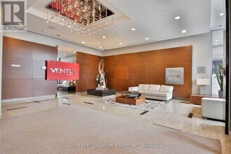 181 Village Green Square in Toronto, ON - Building Photo - Building Photo