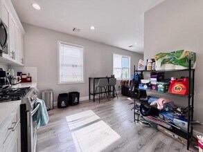 41 Washburn St in Jersey City, NJ - Building Photo - Building Photo