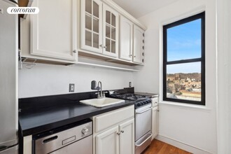 95 Park Terrace E in New York, NY - Building Photo - Building Photo