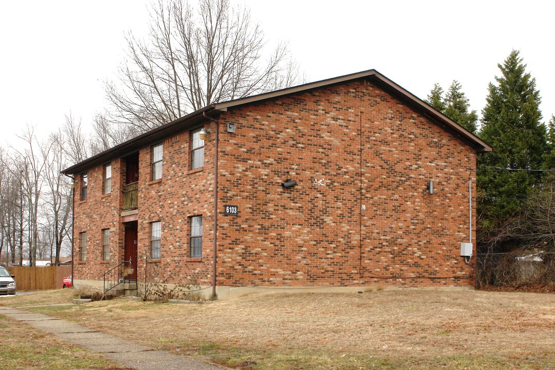 6103 Julie Kay's Way in Louisville, KY - Building Photo