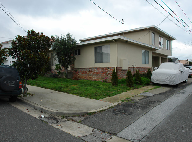 312 Laurel Ave in South San Francisco, CA - Foto de edificio - Building Photo