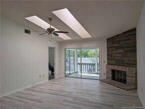 8291 SE Croft Cir in Hobe Sound, FL - Building Photo - Building Photo