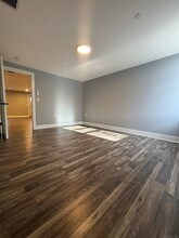 303 Norwich-New London Turnpike in Montville, CT - Foto de edificio - Building Photo