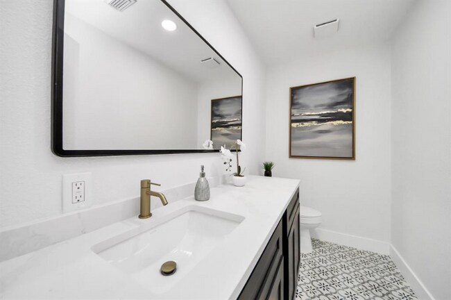 5614 Oakhaven Ln in Houston, TX - Building Photo - Building Photo