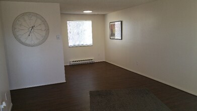 228 Glenda Dr in Loveland, CO - Building Photo - Building Photo