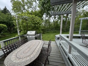 825 Biltmore Ct in Naperville, IL - Building Photo - Building Photo