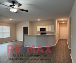 19 Erwin Dr in Austin, AR - Building Photo