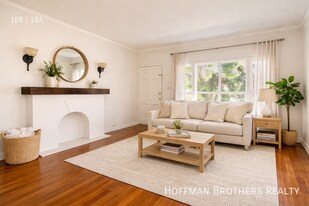 518 1/2 Heliotrope Dr in Los Angeles, CA - Building Photo