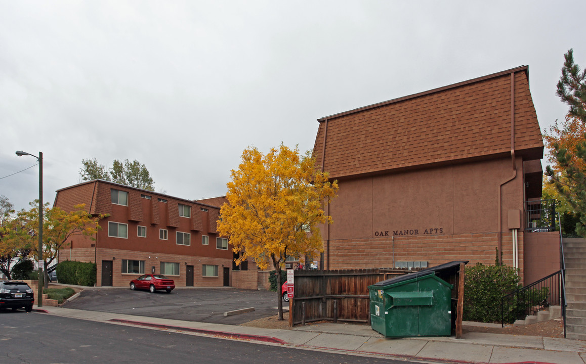 Oak Manor - 1055 Oak St in Reno, NV - Building Photo