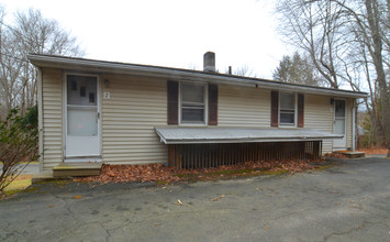 2424 Ball Hill Dr in Mansfield, CT - Building Photo - Building Photo