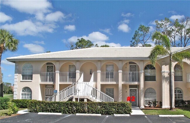 259 Deerwood Cir-Unit -2 in Naples, FL - Foto de edificio - Building Photo