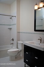 550 Cookman Ave in Asbury Park, NJ - Foto de edificio - Building Photo