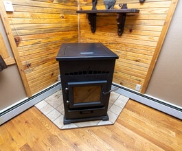 10278 County Rd 8 in Meeker, CO - Foto de edificio - Building Photo