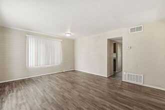 2520 E Cameron Vista in Tucson, AZ - Building Photo - Building Photo