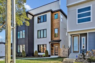 611 21st Ave N in Nashville, TN - Building Photo - Building Photo