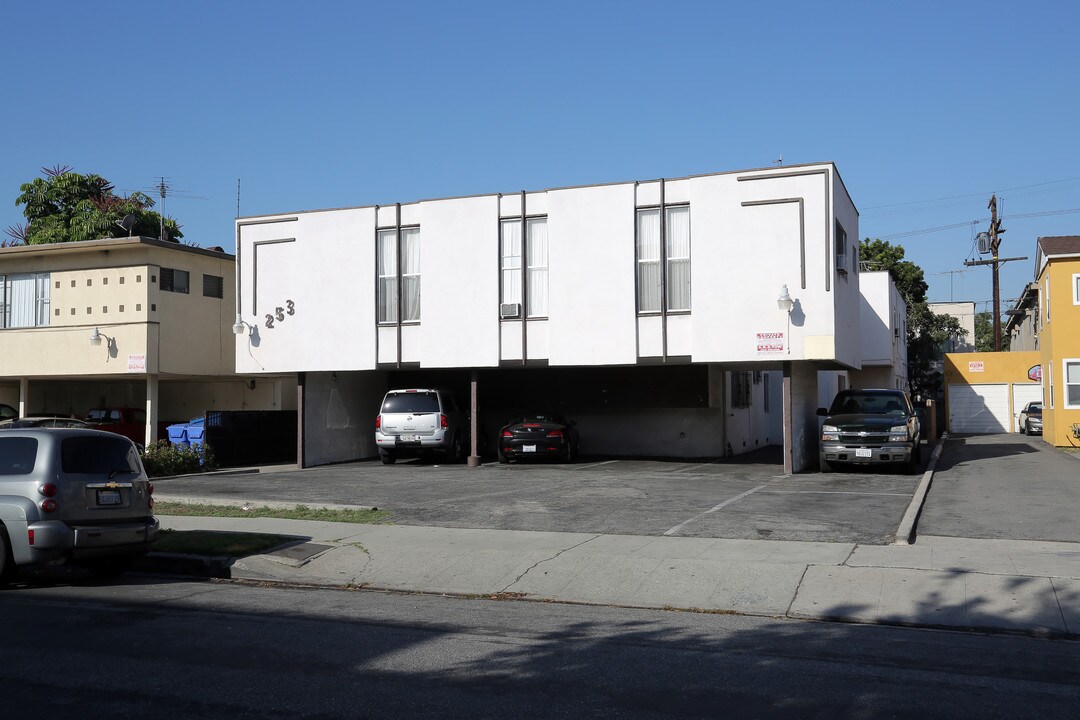 253 S Hobart Blvd in Los Angeles, CA - Building Photo