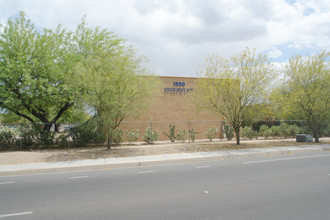 Euclid-Lee Apartments in Tucson, AZ - Building Photo - Building Photo