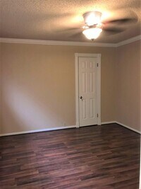 2503 McCue Rd photo'