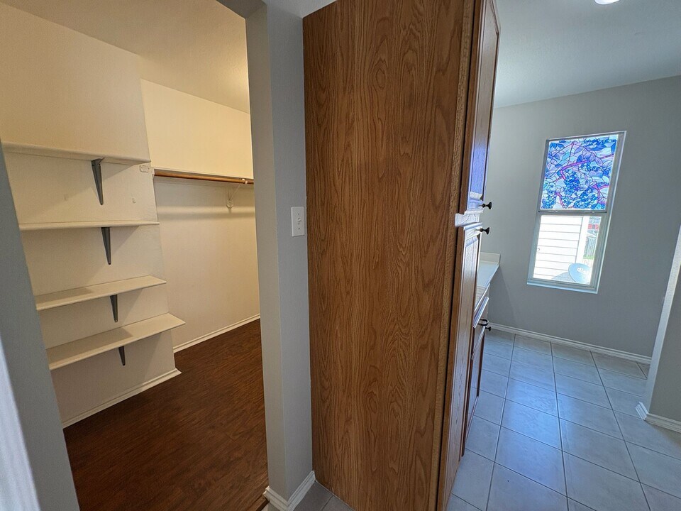 7810 Maverick Trace Ln in Cypress, TX - Building Photo