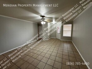 533 N Clinton Ave in Lubbock, TX - Building Photo - Building Photo