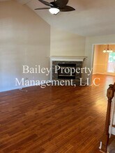5117 Rising Oak Ct in Louisville, KY - Building Photo - Building Photo