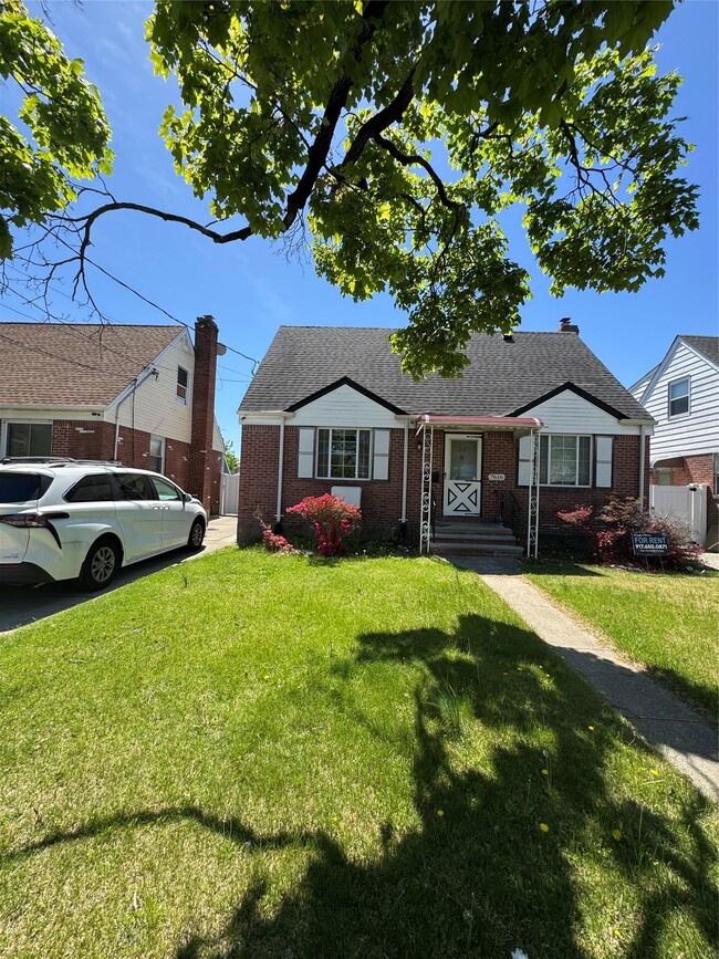 property at 76-16-76270 270th St