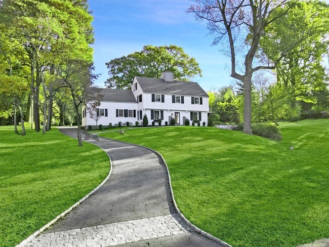 205 River Rd in Briarcliff Manor, NY - Building Photo - Building Photo