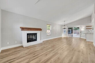 827 Stetson Way in Galt, CA - Building Photo - Building Photo