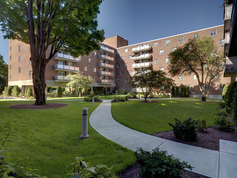 Edmands House Apartments in Framingham, MA - Building Photo