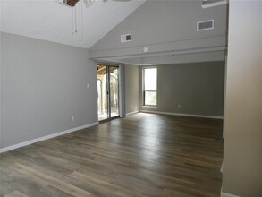 8607 Fathom Cir in Austin, TX - Building Photo - Building Photo