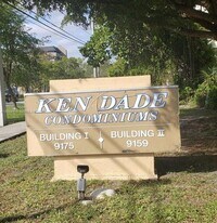 9175 SW 77th Ave in Miami, FL - Building Photo