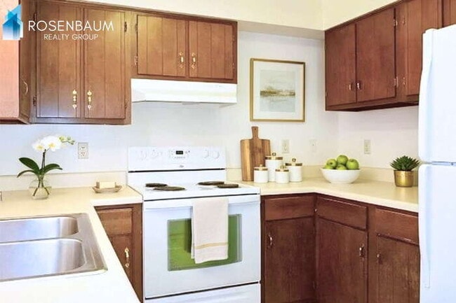 1326 N Miller Rd in Tempe, AZ - Building Photo - Building Photo