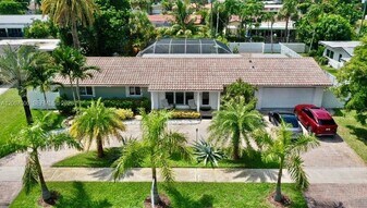 428 N Crescent Dr in Hollywood, FL - Building Photo