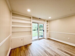 13 Cypress Ct in Trenton, NJ - Building Photo - Building Photo