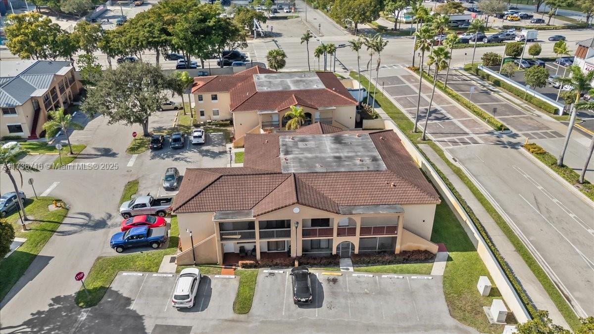 18360 Mediterranean Blvd in Hialeah, FL - Building Photo