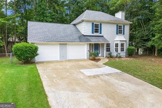 1250 Mountain Springs Dr in Kennesaw, GA - Foto de edificio - Building Photo