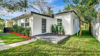 11 NW 117th St in Miami, FL - Building Photo - Building Photo