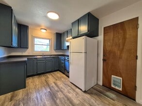 7508 Washington Ave in Sebastopol, CA - Building Photo - Building Photo