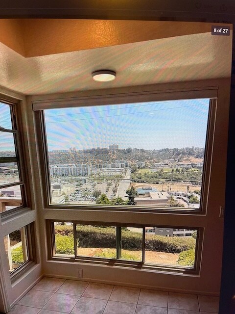 6765 Fashion Hills Blvd in San Diego, CA - Building Photo