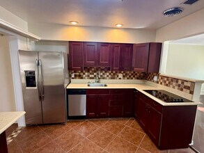 1002 Jeffords St in Clearwater, FL - Building Photo - Building Photo