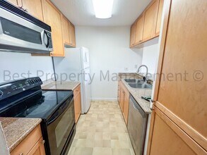 1085 Murrieta Blvd in Livermore, CA - Building Photo - Building Photo