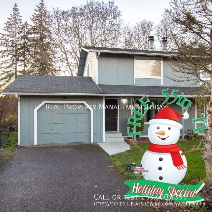 820 196th St E in Spanaway, WA - Building Photo