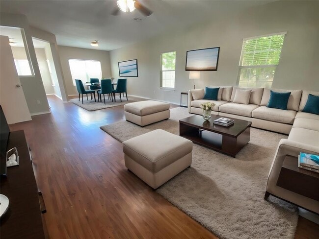 330 Mistletoe Ln in Kyle, TX - Building Photo - Building Photo