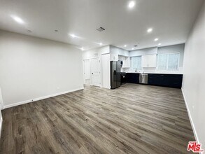 5637 Homeside Ave in Los Angeles, CA - Building Photo - Building Photo